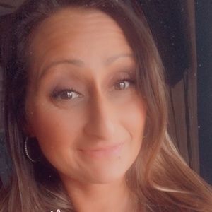 Meet your Posher, Shawna